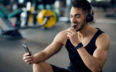 handsome-muscular-arab-man-relaxing-in-gym-after-w-2022-12-16-08-22-32-utc-1536x1024